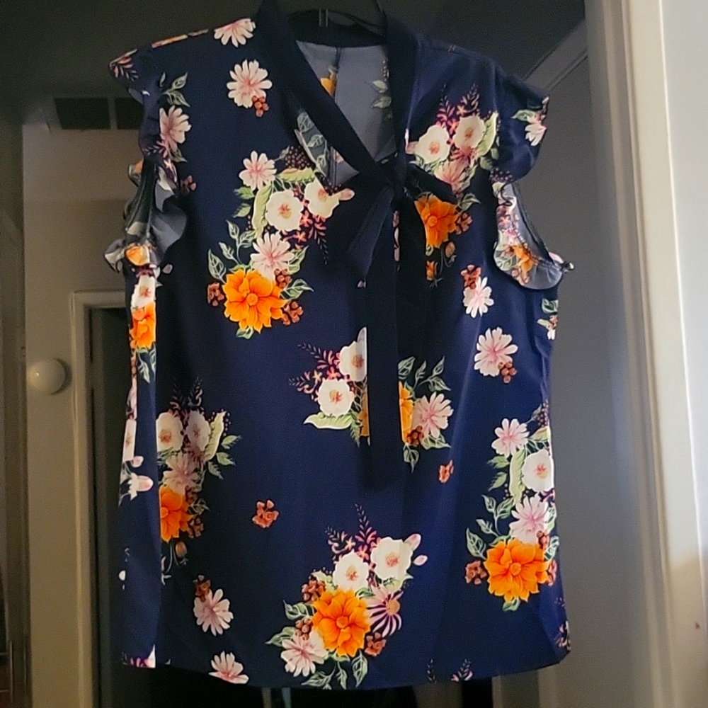 SHEIN Floral Blouse